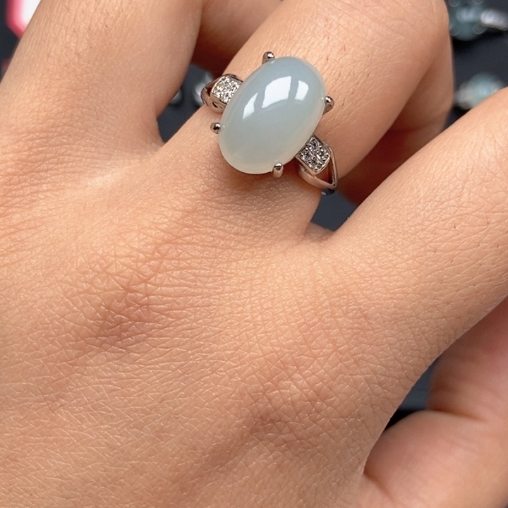 翡翠未镶嵌戒指戒指