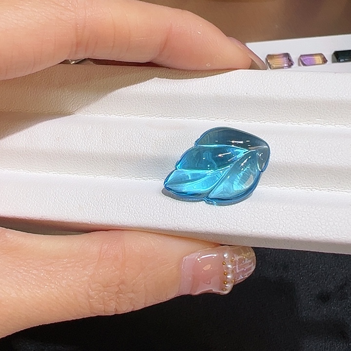 托帕石裸石未镶嵌12.56ct