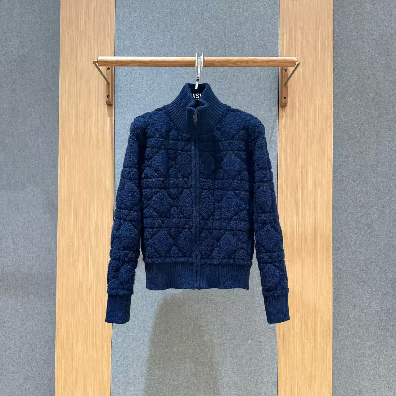 JISI  藏蓝色藤格纹立领毛衣针织外套-MZ25921J