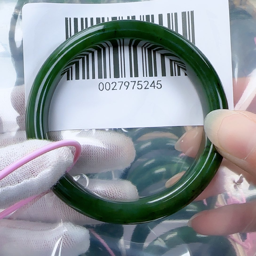 和田玉（碧玉）手镯未镶嵌57