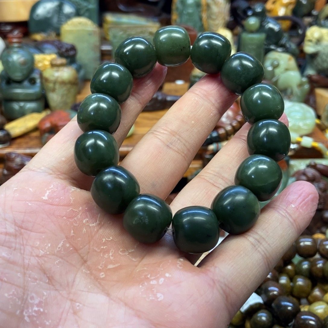 岫岩河磨玉（透闪石质玉）手串未镶嵌