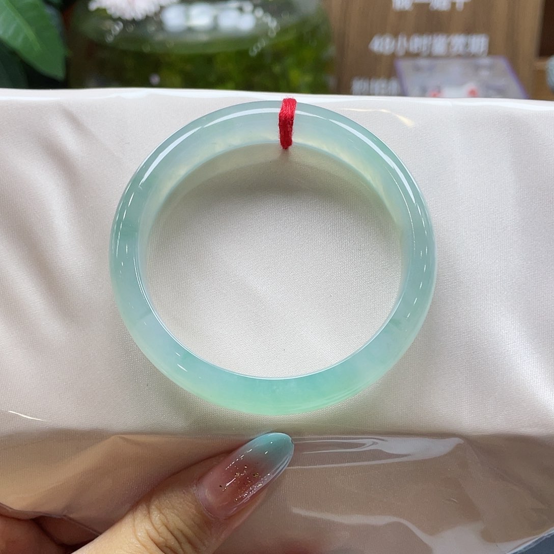 翡翠未镶嵌手镯8 号链接