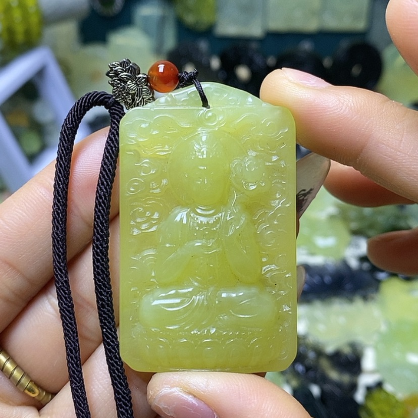 【闪购商品】蛇纹石玉颈饰未镶嵌