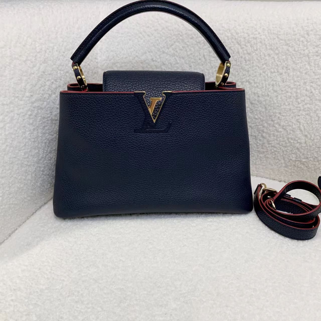 99新 LouisVuitton/路易威登 壹臻/蓝黑capucines中号包 87848161