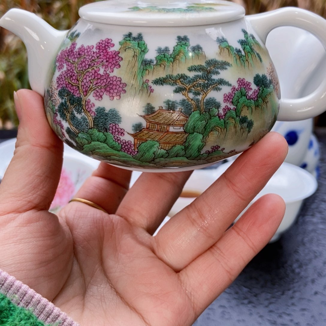 景德镇陶瓷艺术品