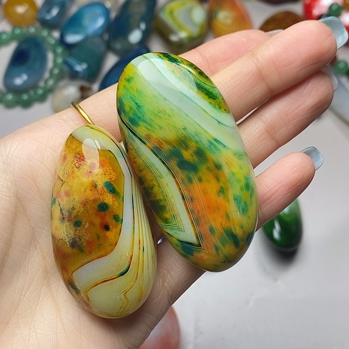 喜***墨玛瑙/玉髓未镶嵌颈饰