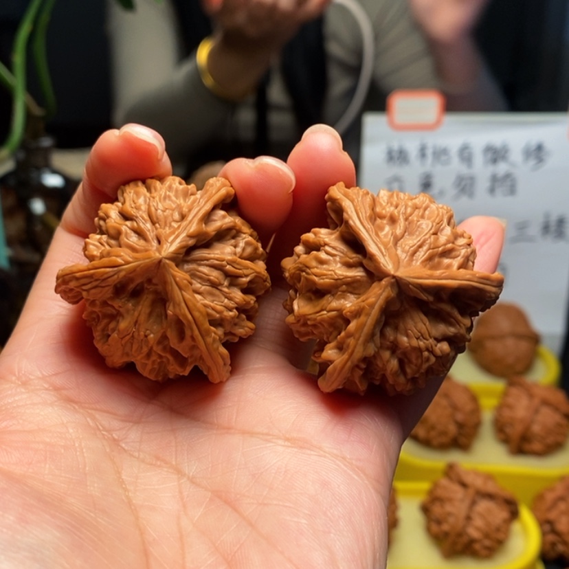 【闪购商品】把件桃核i*o19号三棱，