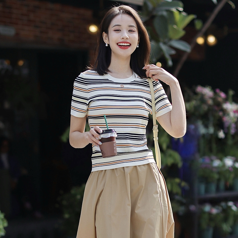 FS时尚圆领撞色条纹修身短袖针织衫女25春新款9529A