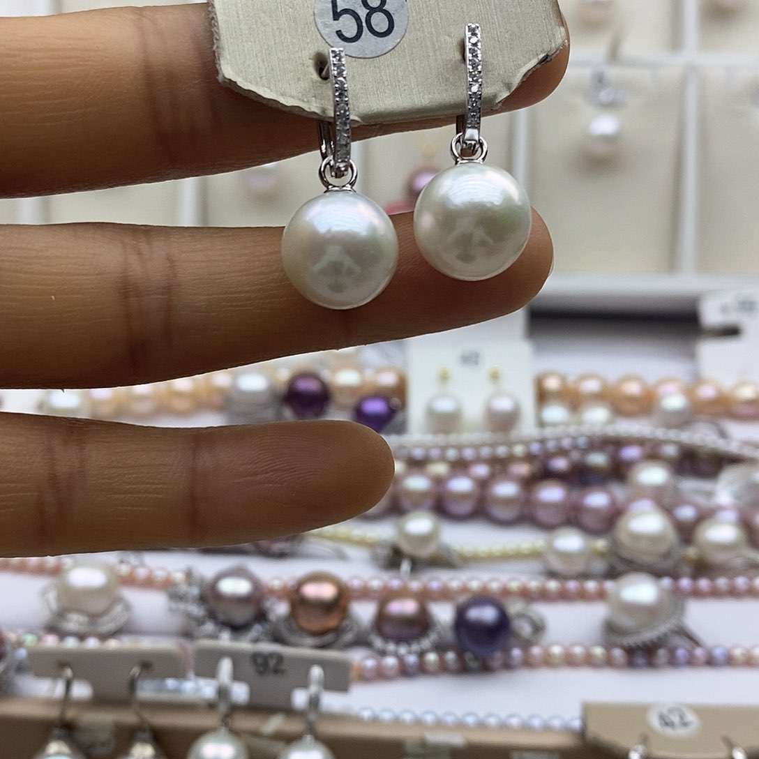 淡水珍珠吊坠(赠链)银S925镶嵌