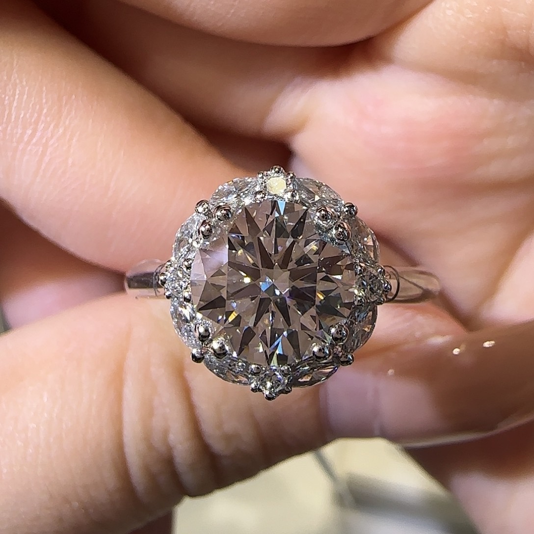 实验室培育钻石铂Pt950镶嵌许妍2卡vvs2