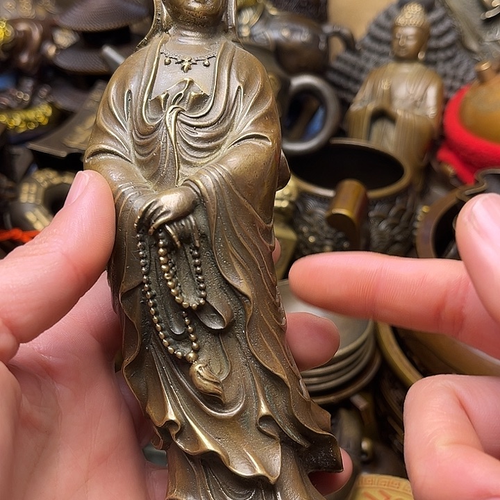 精美铜器批发档口