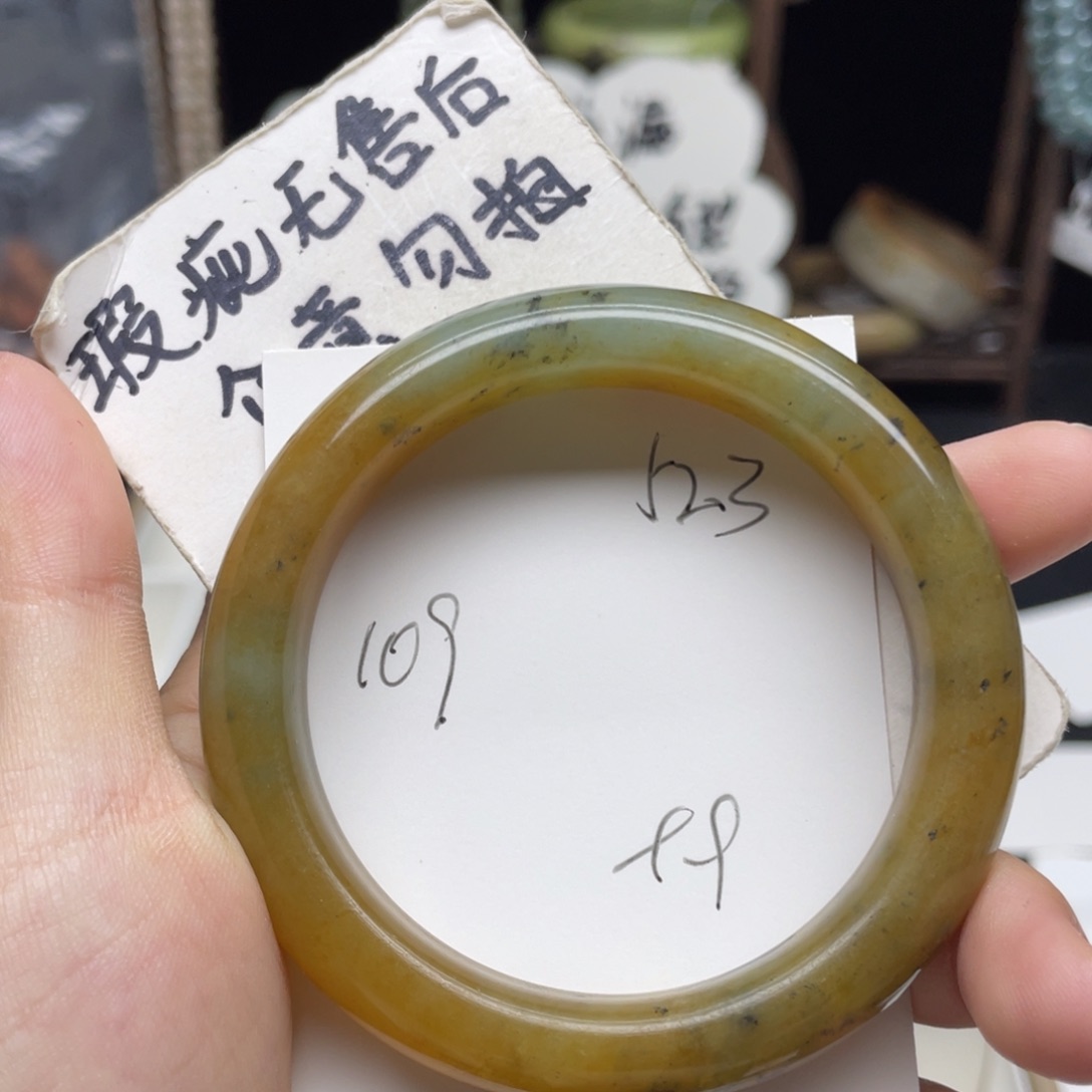 未镶嵌蛇纹石玉手镯