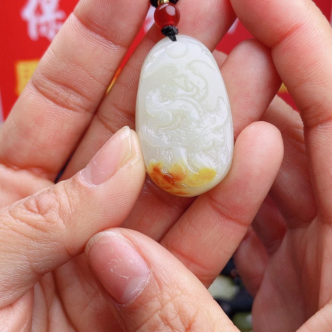 和田玉颈饰未镶嵌