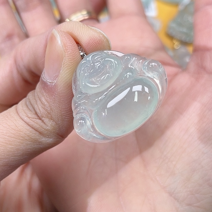 翡翠挂件18K金镶嵌大*贵佛公