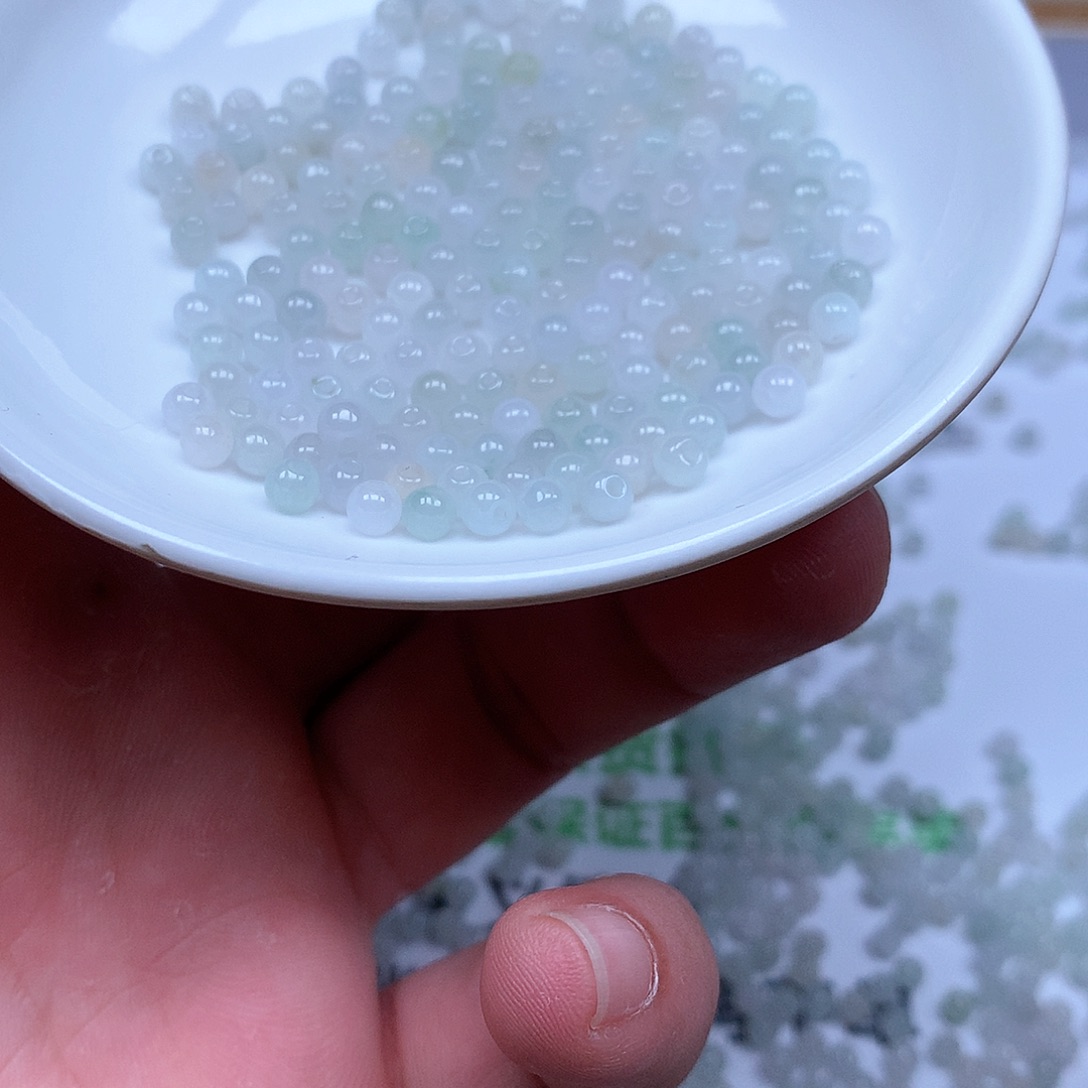 翡翠散珠100颗卡4+翡翠散珠