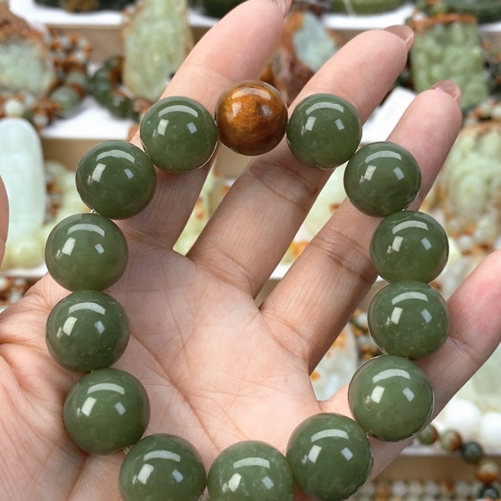 【闪购商品】透闪石质玉手串未镶嵌