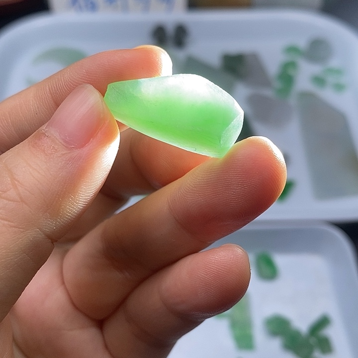 定制翡翠未镶嵌天然缅甸翡翠A货