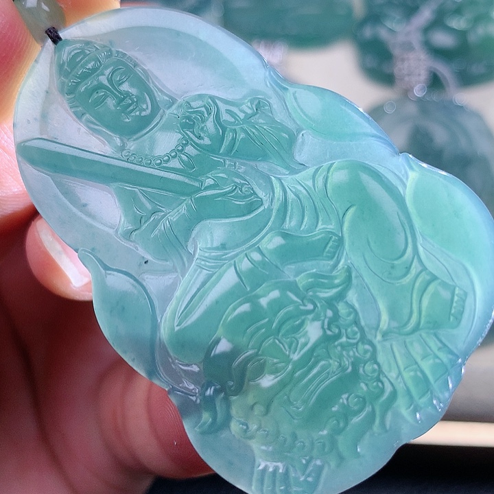 【闪购商品】翡翠颈饰未镶嵌天然翡翠