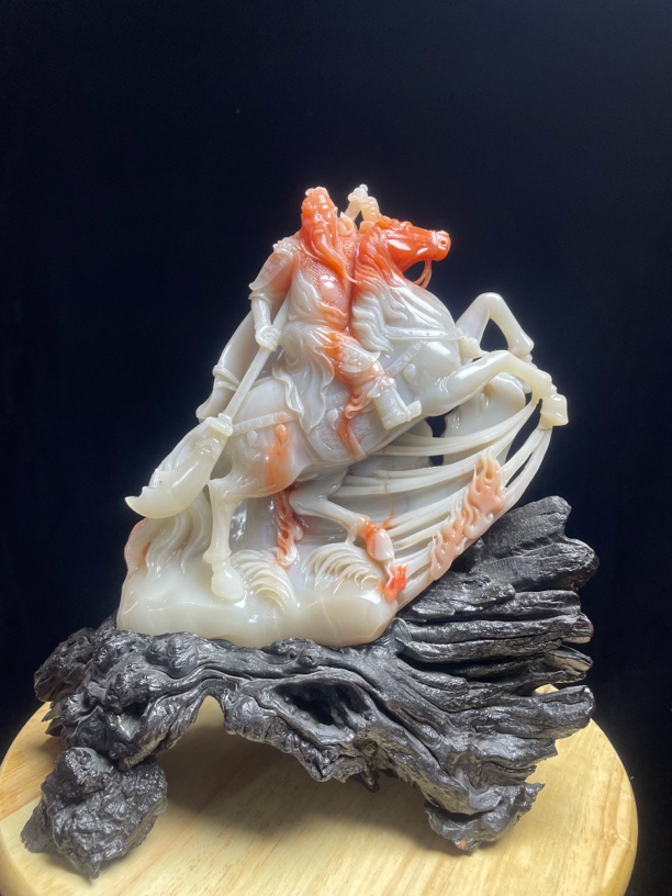 千里走单骑 19X18X5公分