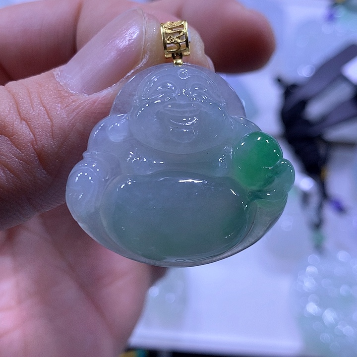 翡翠颈饰18K金镶嵌天然翡翠A货吊坠