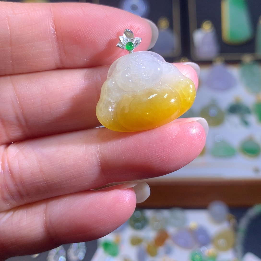 翡翠18K金镶嵌颈饰