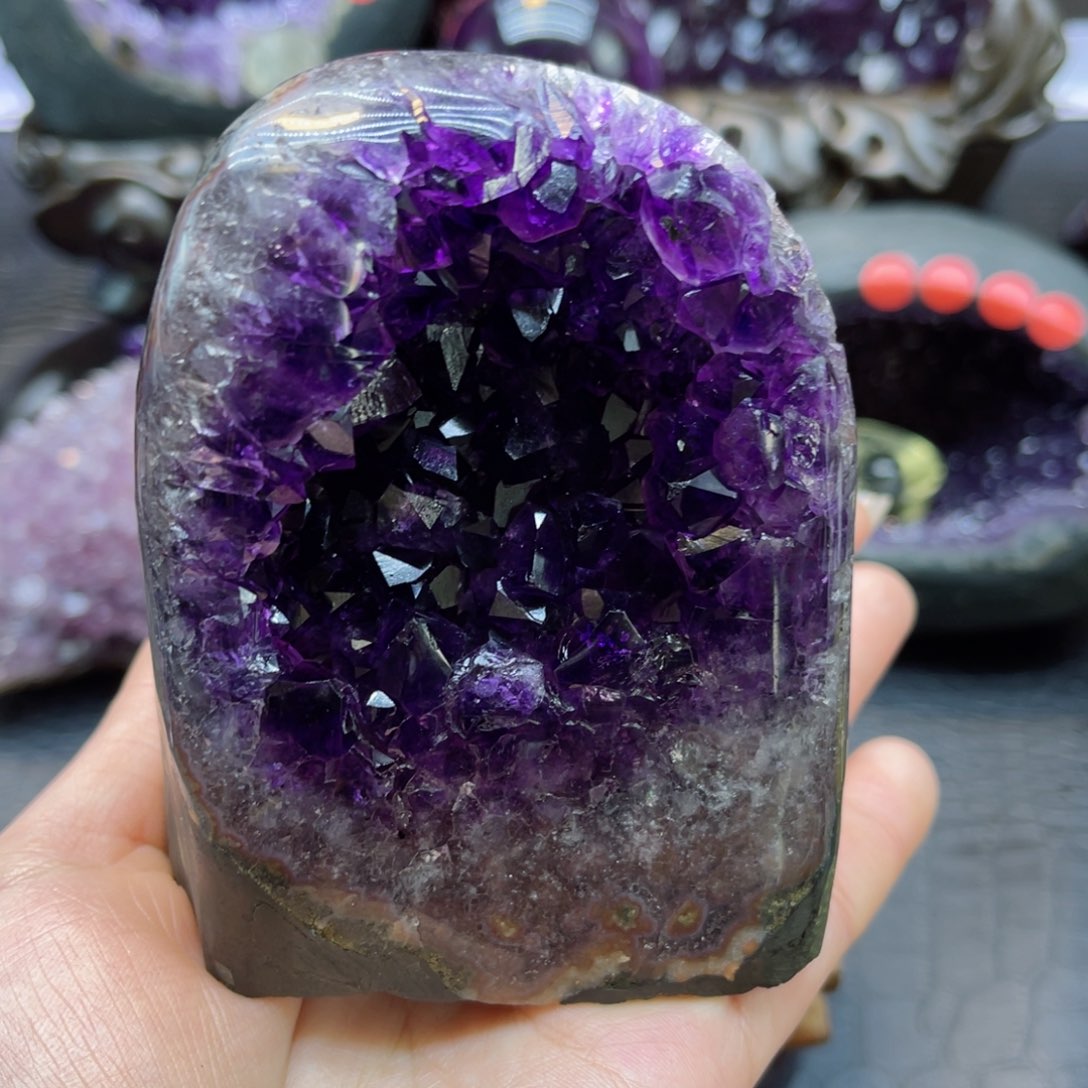 紫晶大型摆件（非配饰）未镶嵌