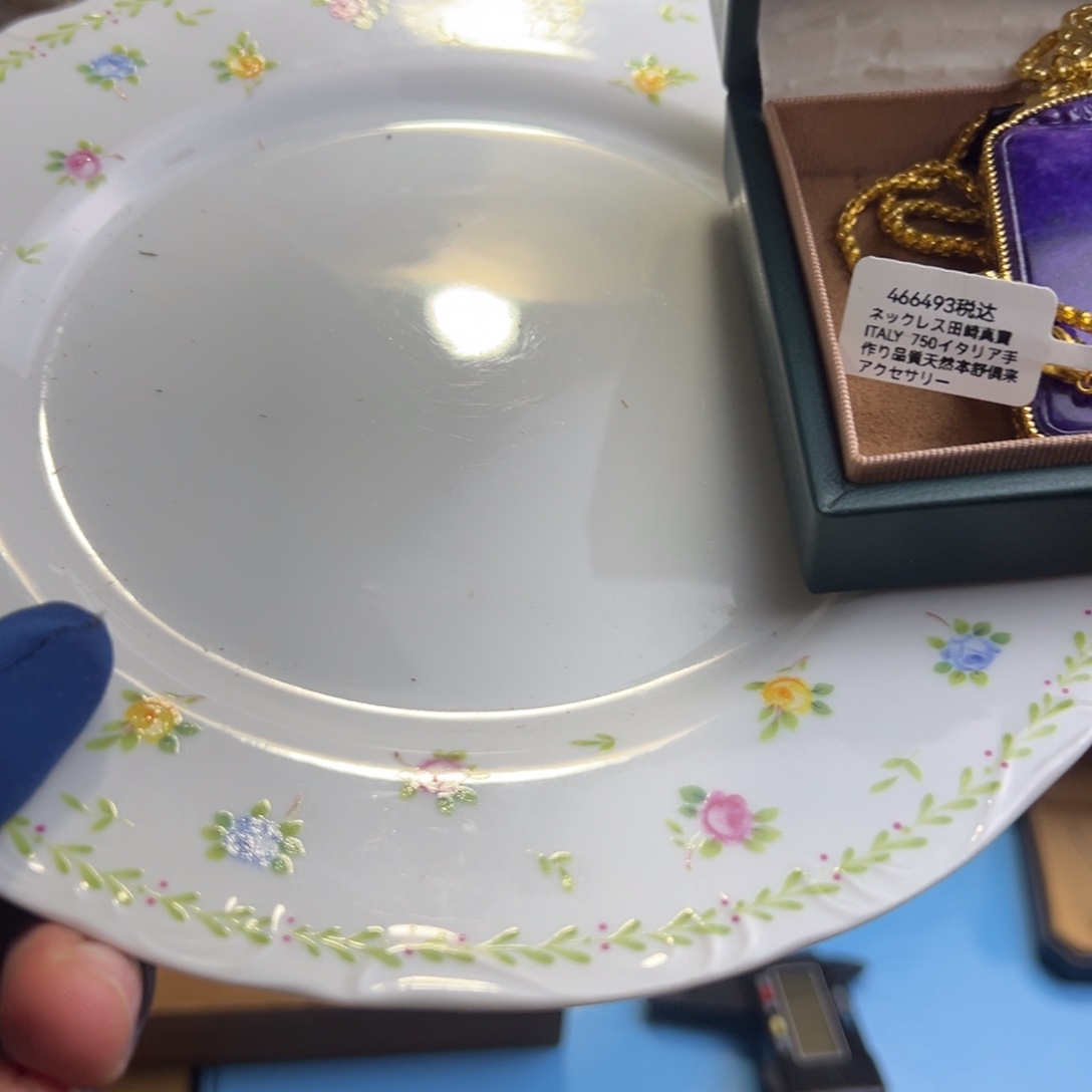 金银珠宝玉石镶嵌的建盏