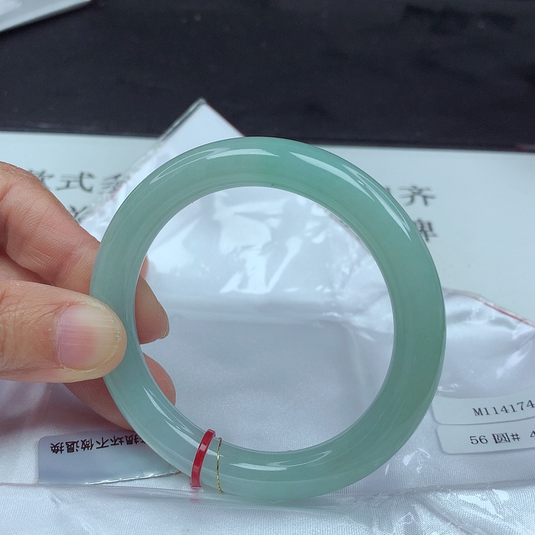 翡翠手镯未镶嵌56圈4174