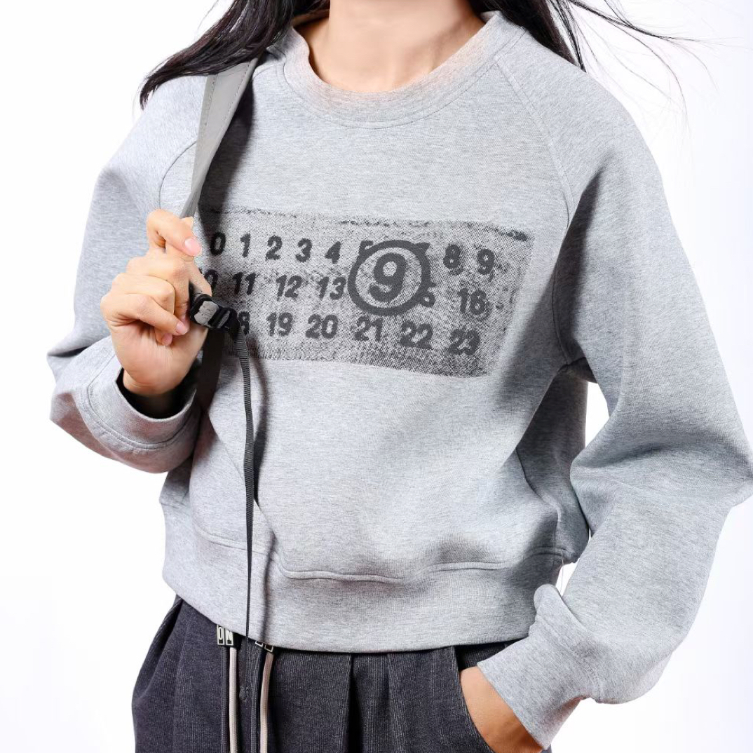 卫衣常规款字母休闲时尚百搭