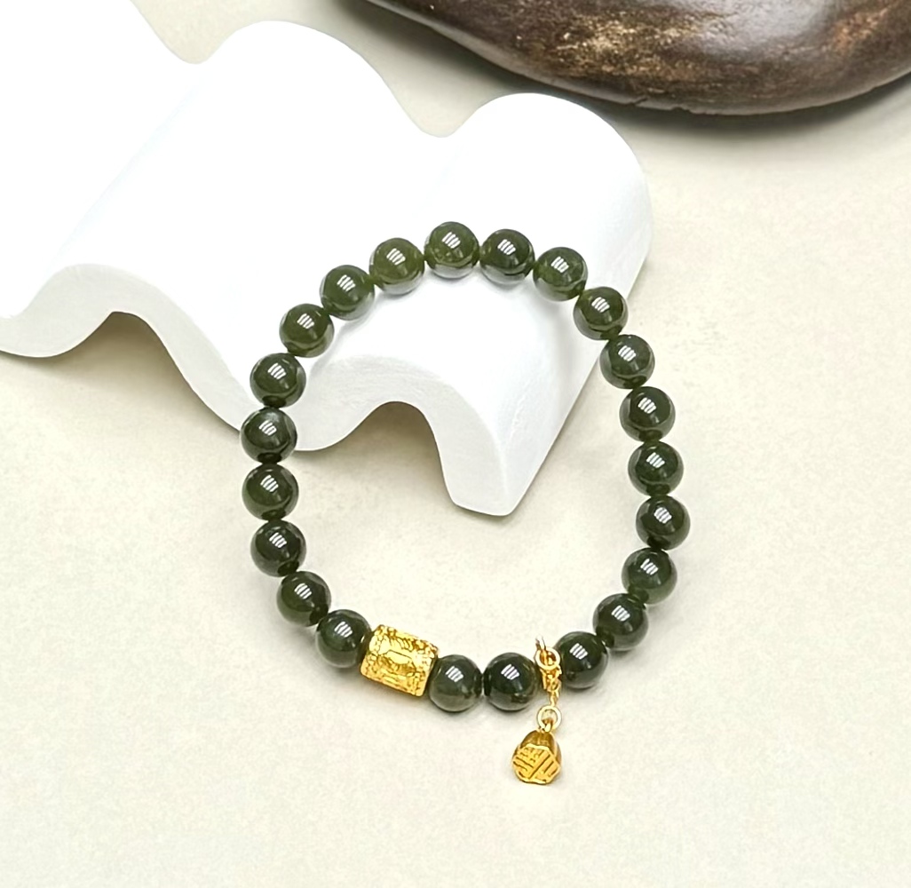  椿萱·新疆和田玉沙枣绿手链8mm 精挑的珠子