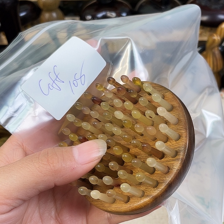 C***f紫光檀6 8。           