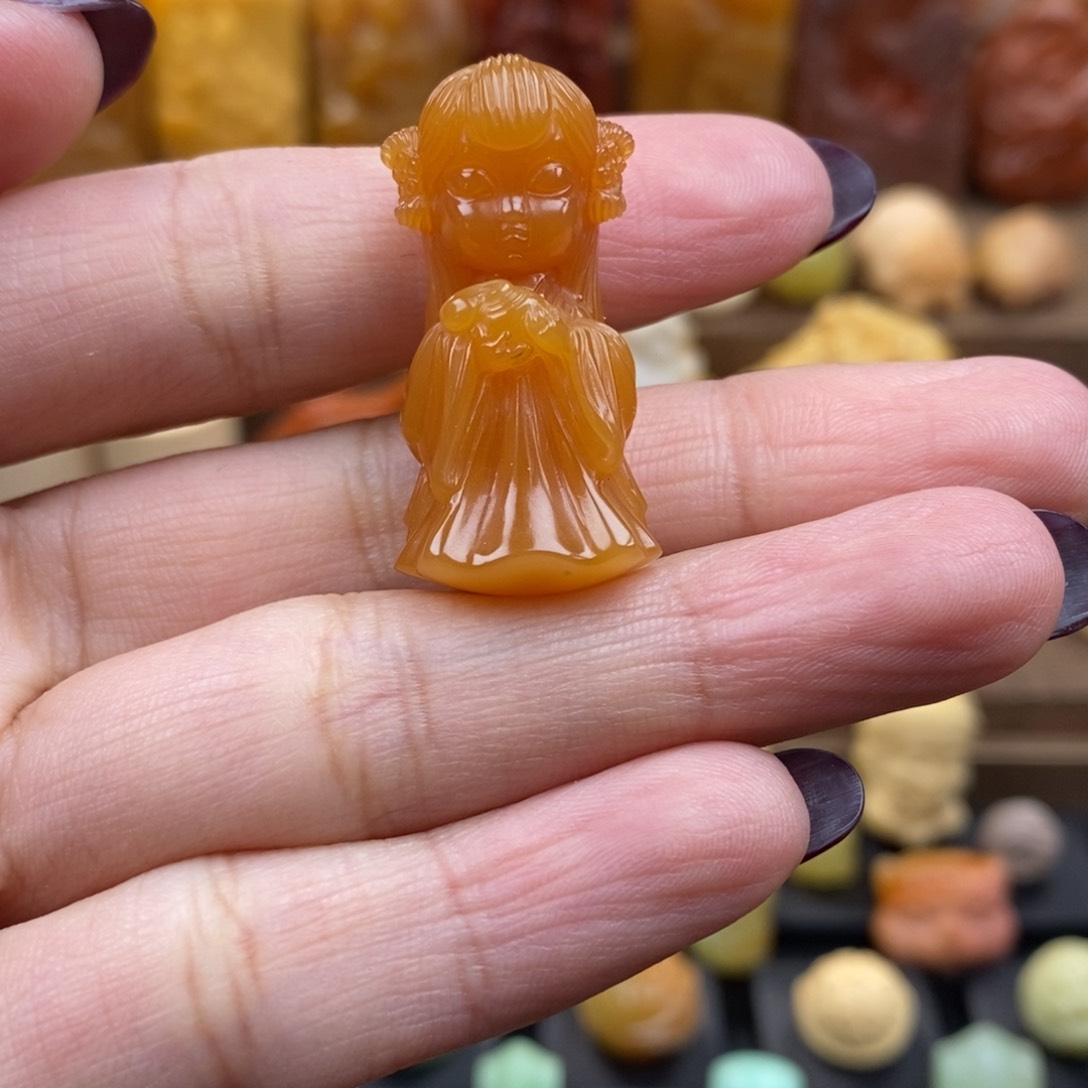 石英质玉颈饰未镶嵌