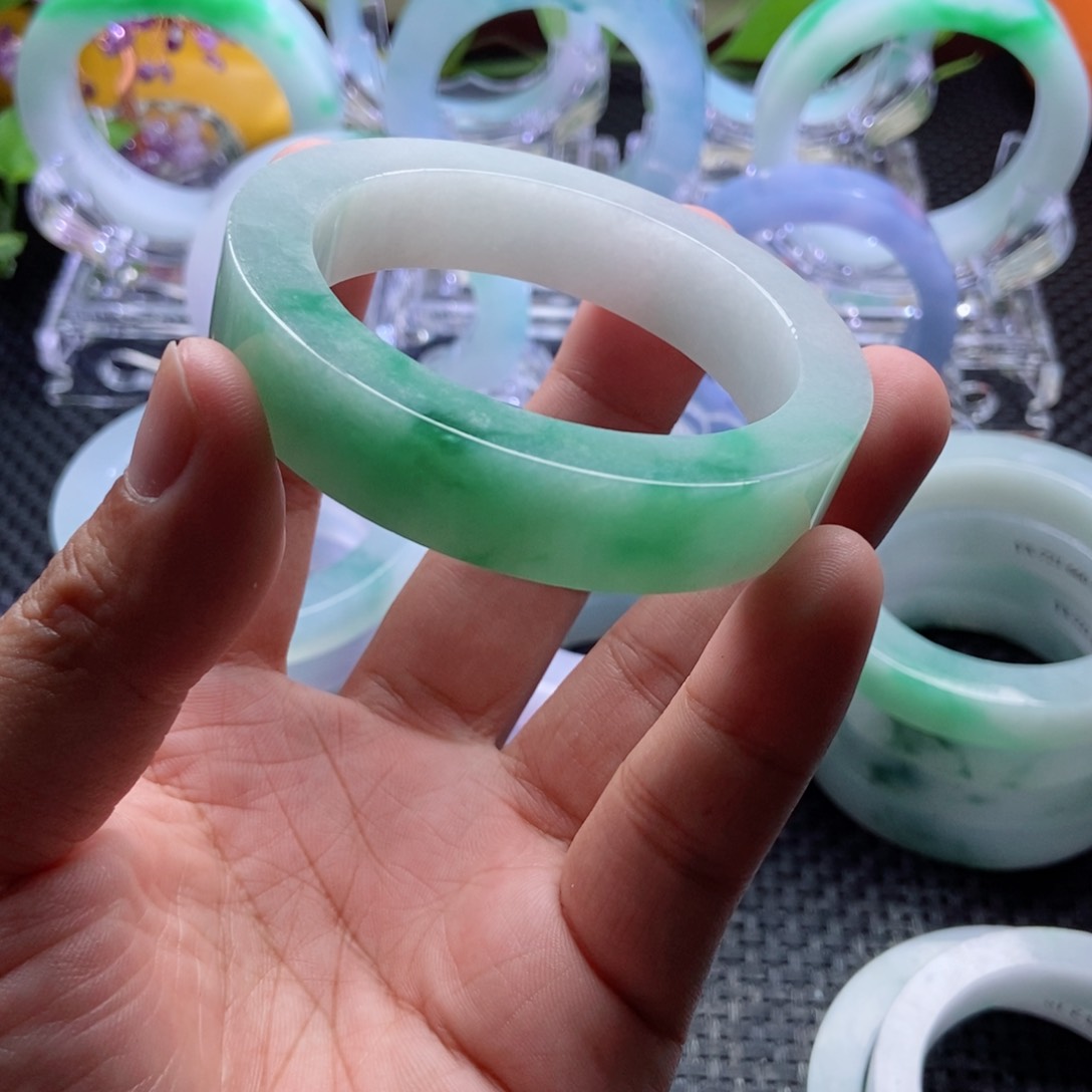 定制翡翠手镯未镶嵌封*