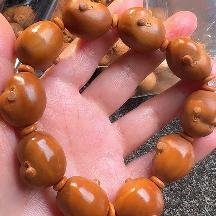 橄榄核吊坠橄榄开心笑佛