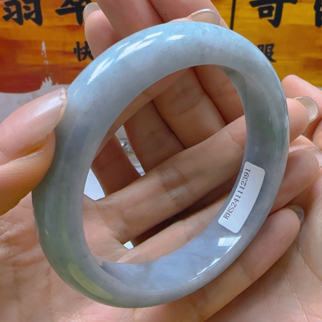 翡翠手镯未镶嵌翡翠99