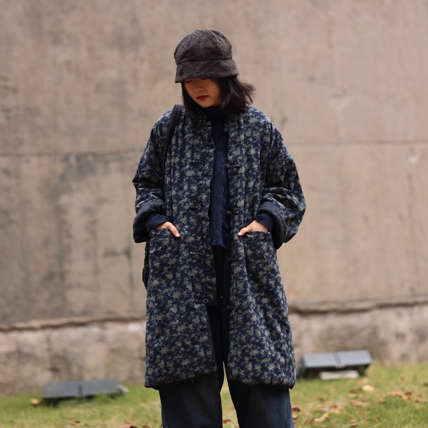 衣路走来原创设计百搭纯棉花色立领盘扣中长款棉衣39415