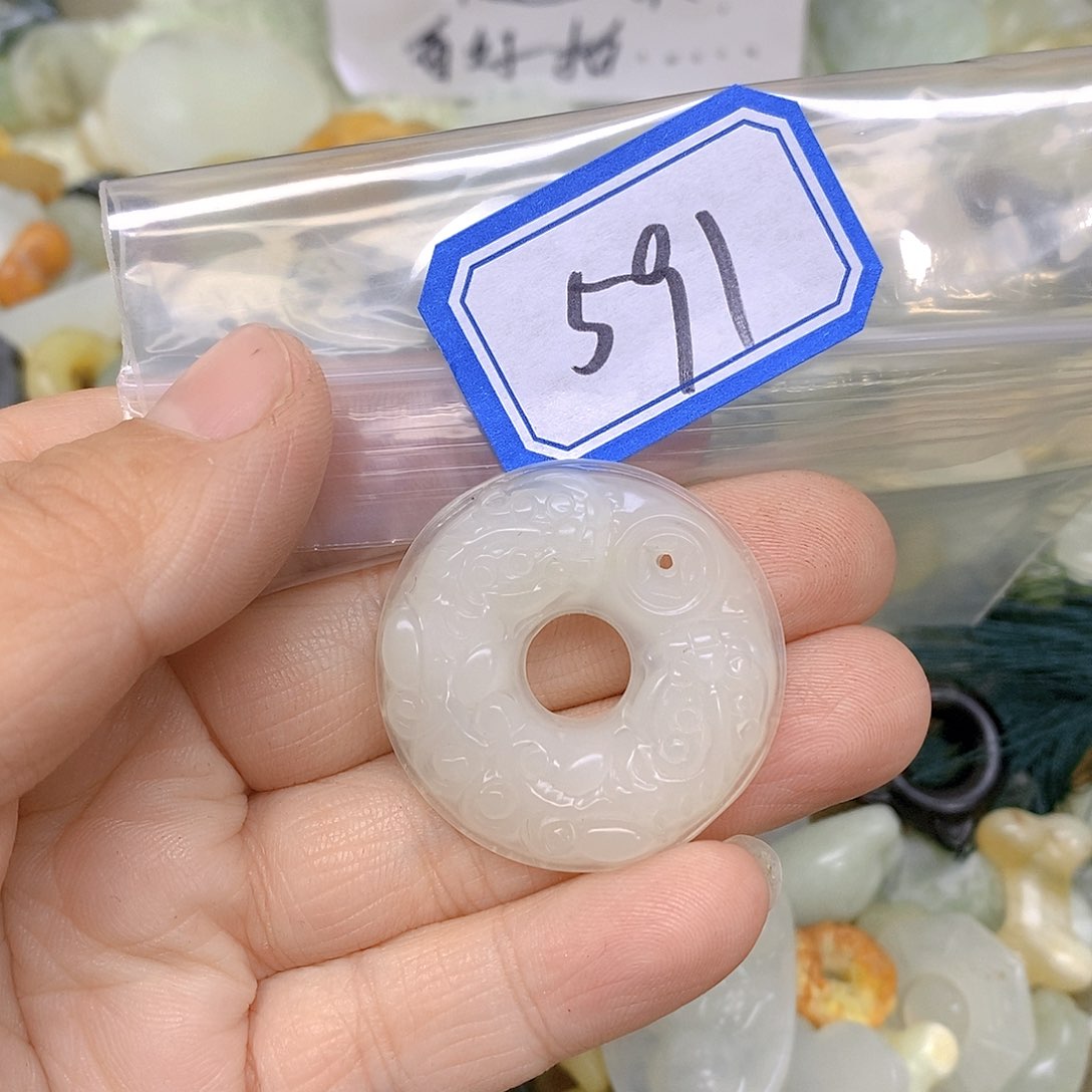 蛇纹石玉颈饰未镶嵌591