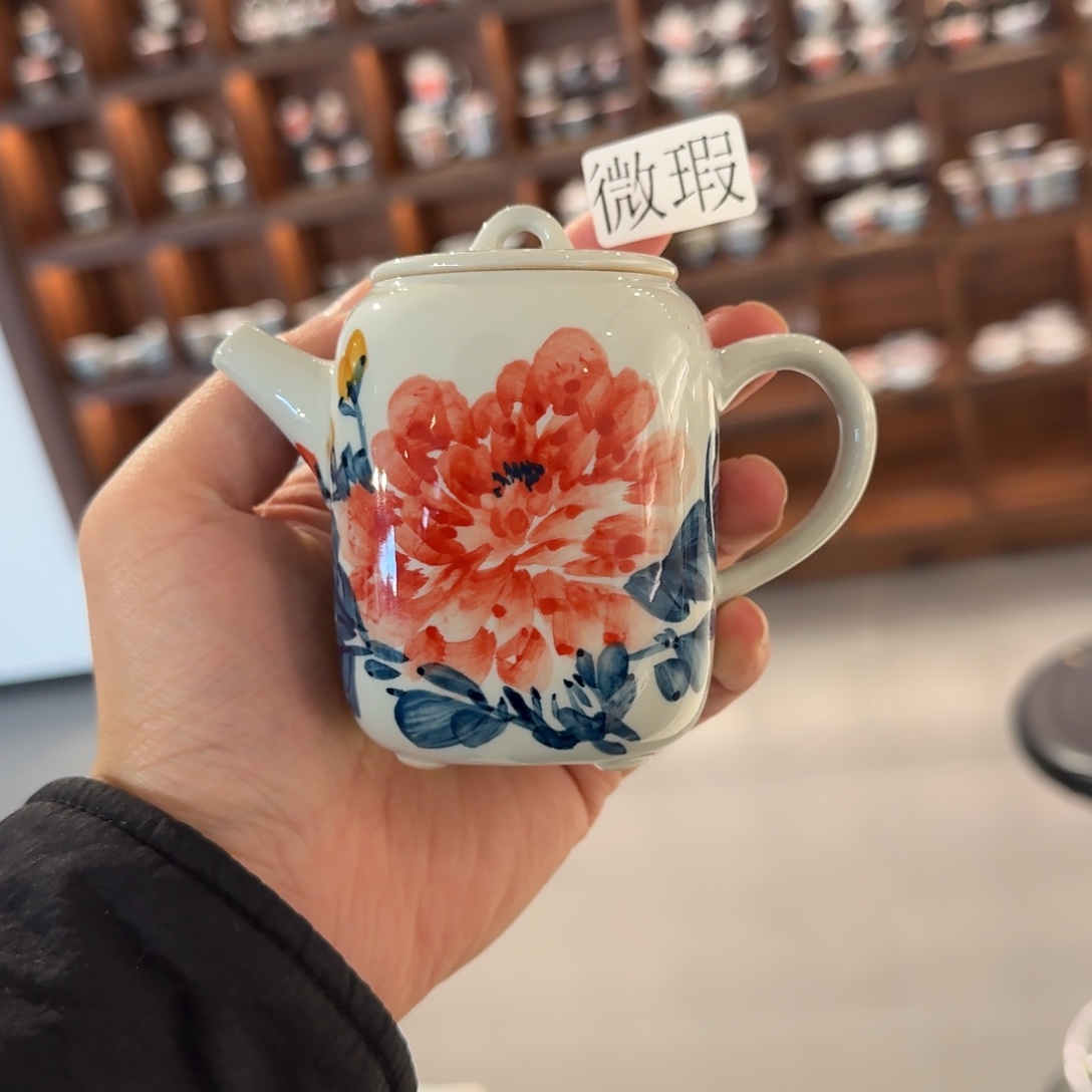 釉下手绘茶具微瑕