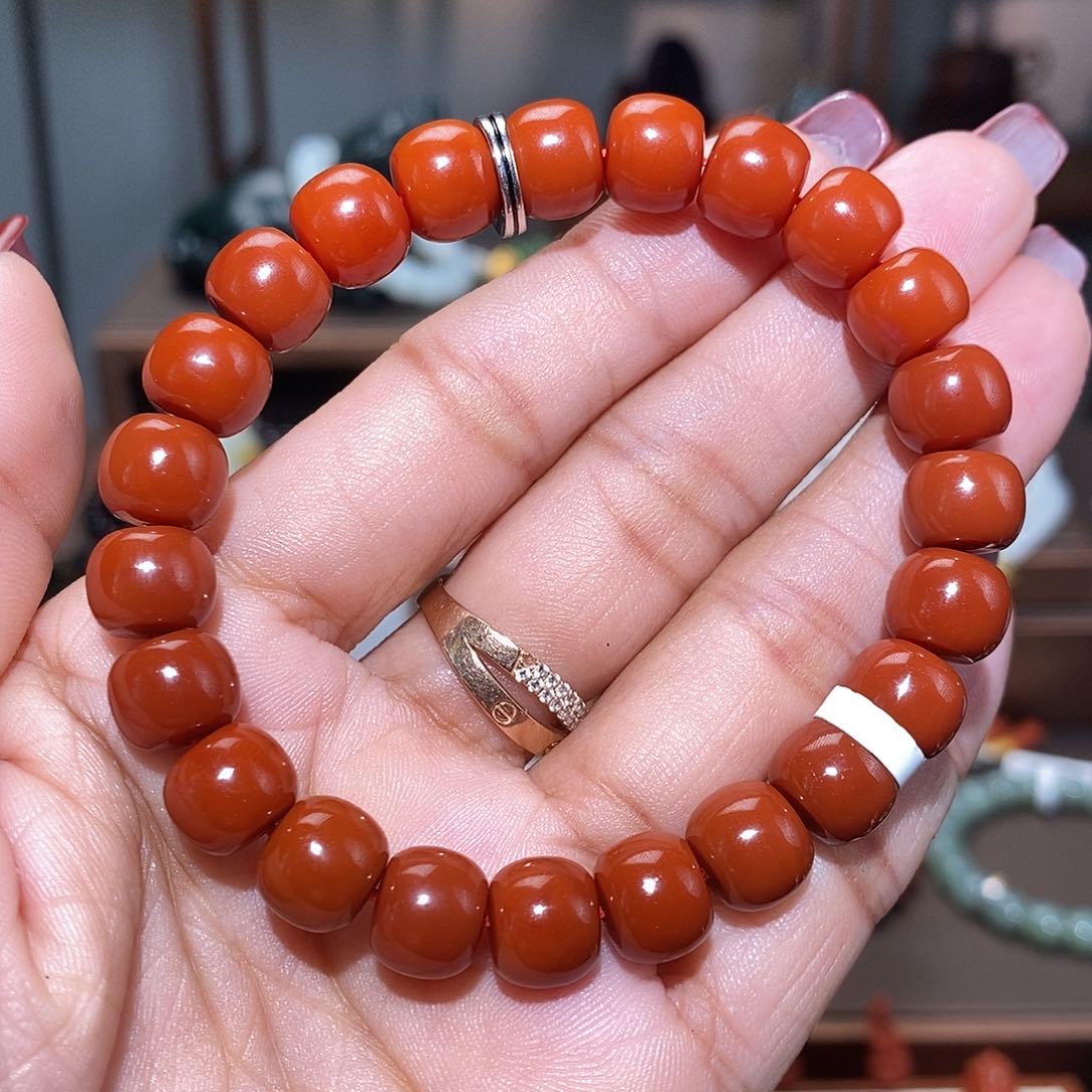 南红玛瑙颈饰未镶嵌