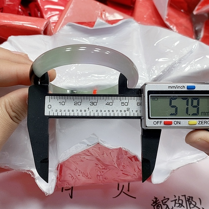 翡翠手镯未镶嵌26 