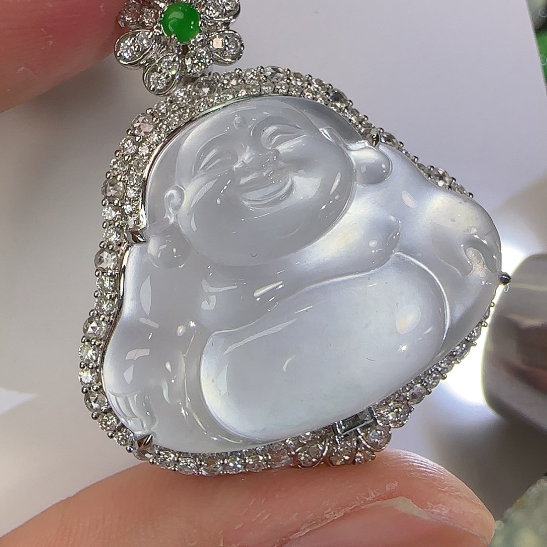 翡翠颈饰18K金镶嵌天然翡翠