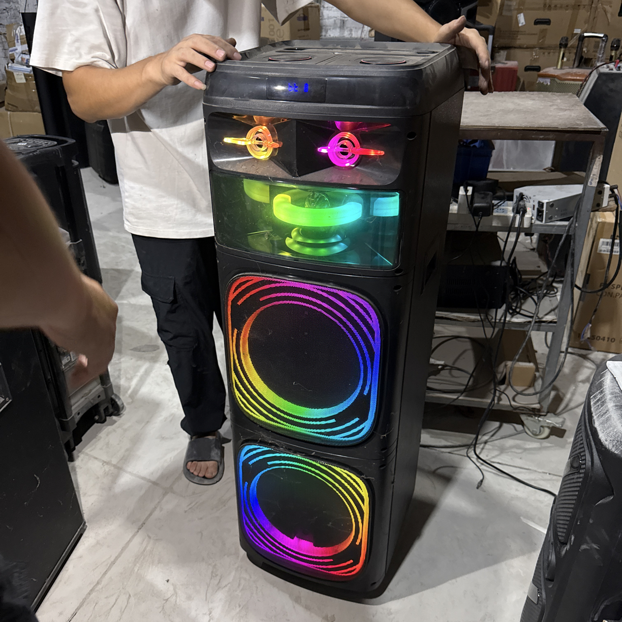 9新  双12寸音响电池坏按键坏输出坏，不包邮，裸机没有任何配件