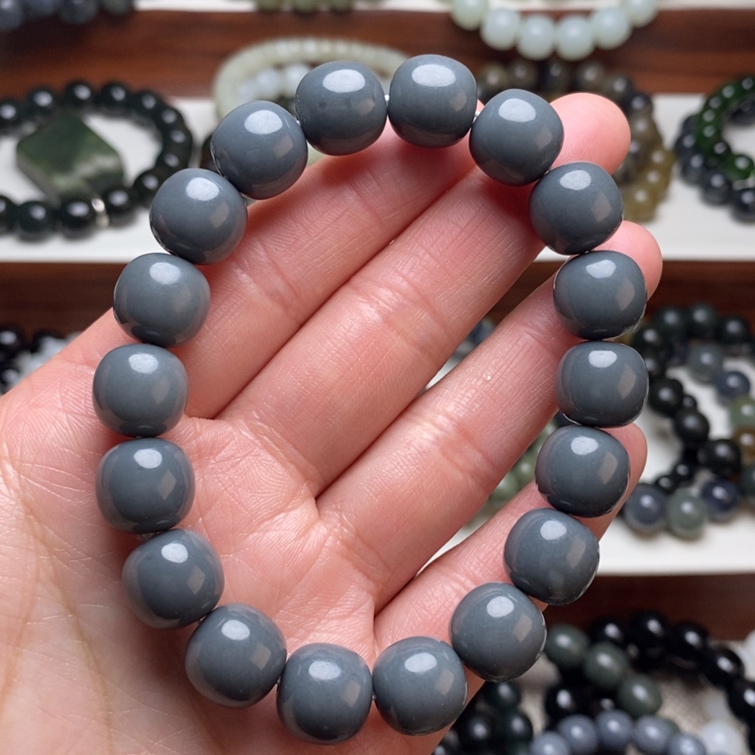 和田玉未镶嵌手串