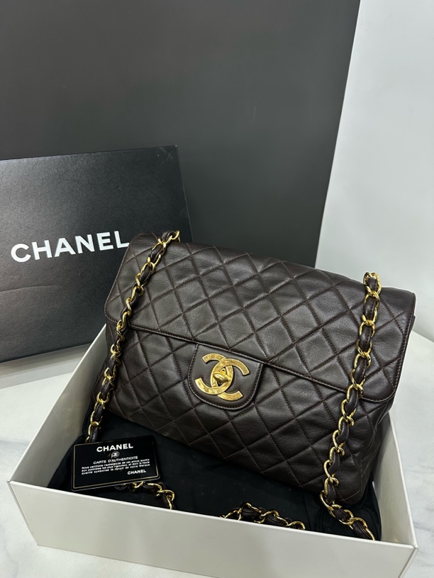 95新 Chanel/香奈儿 巧克力色软贝嫂包3开卡30cm/HK52560216