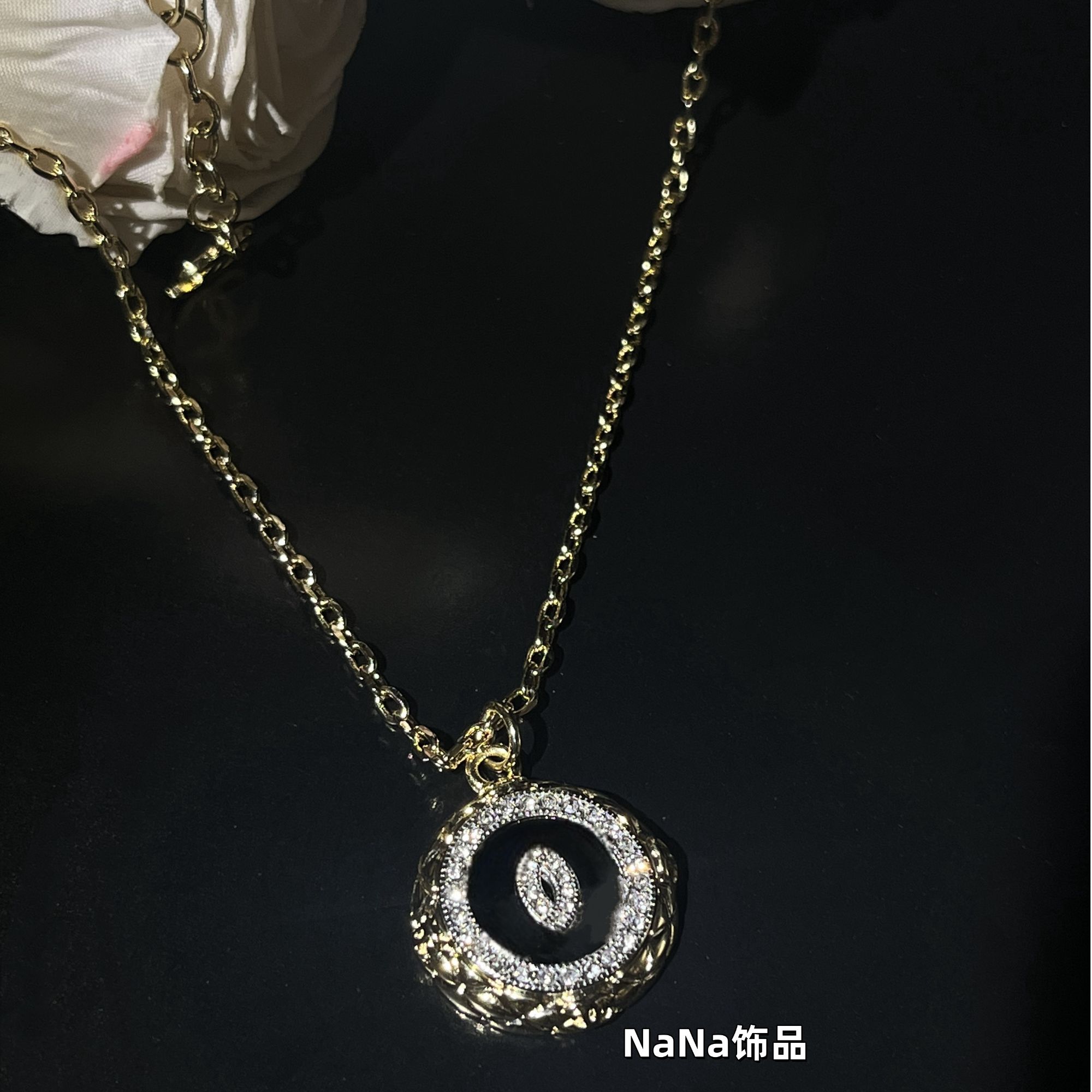 铜合金项链 金色菱格边项链 B115
