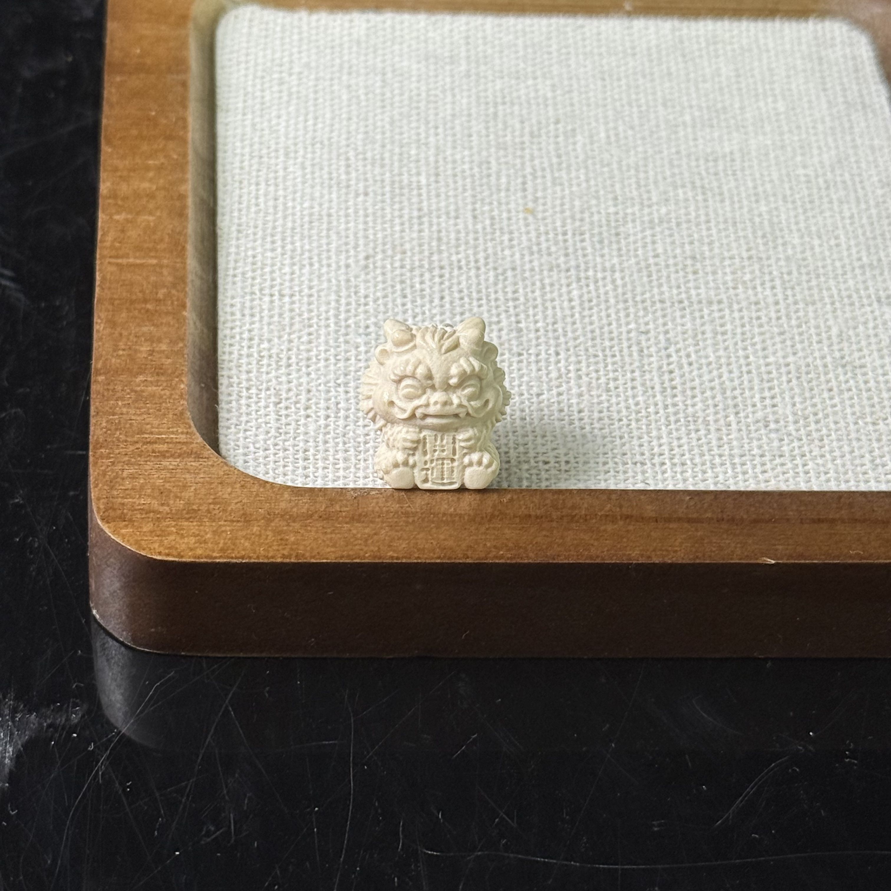 猛犸牙开运龙雕刻配件