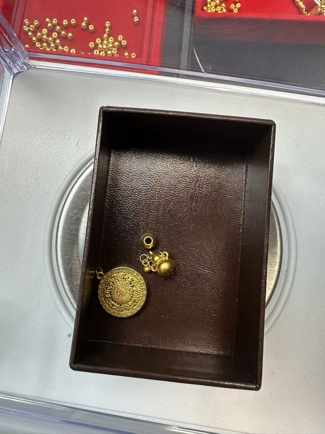 倾爱一饰足金999八宝罗盘+葫芦流苏+金珠