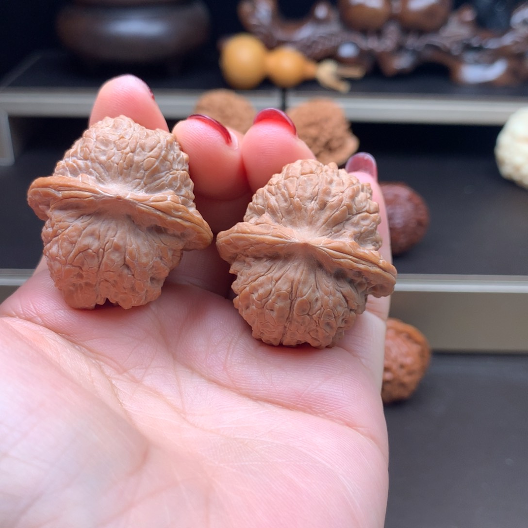 吊坠文玩核桃血麒麟