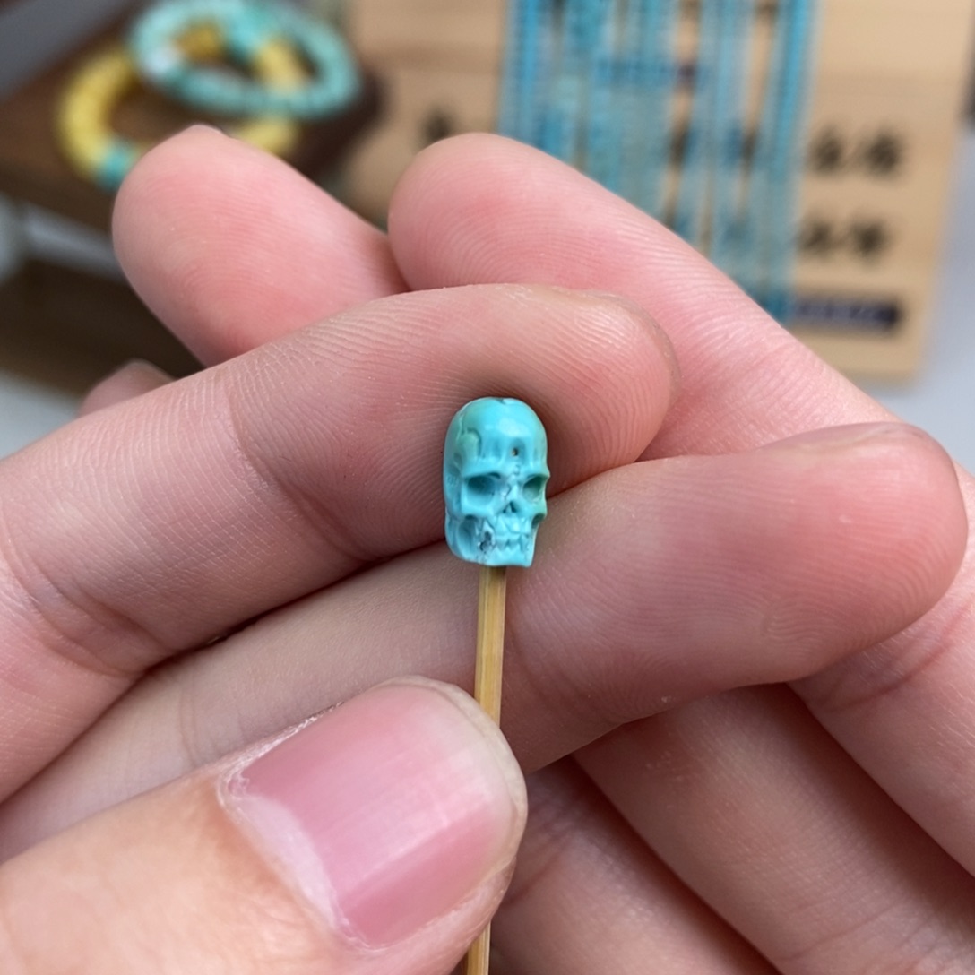 绿松石雕刻未镶嵌