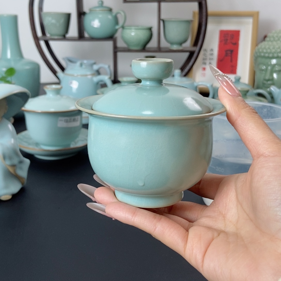 一级品仿古釉钱袋子盖碗手工